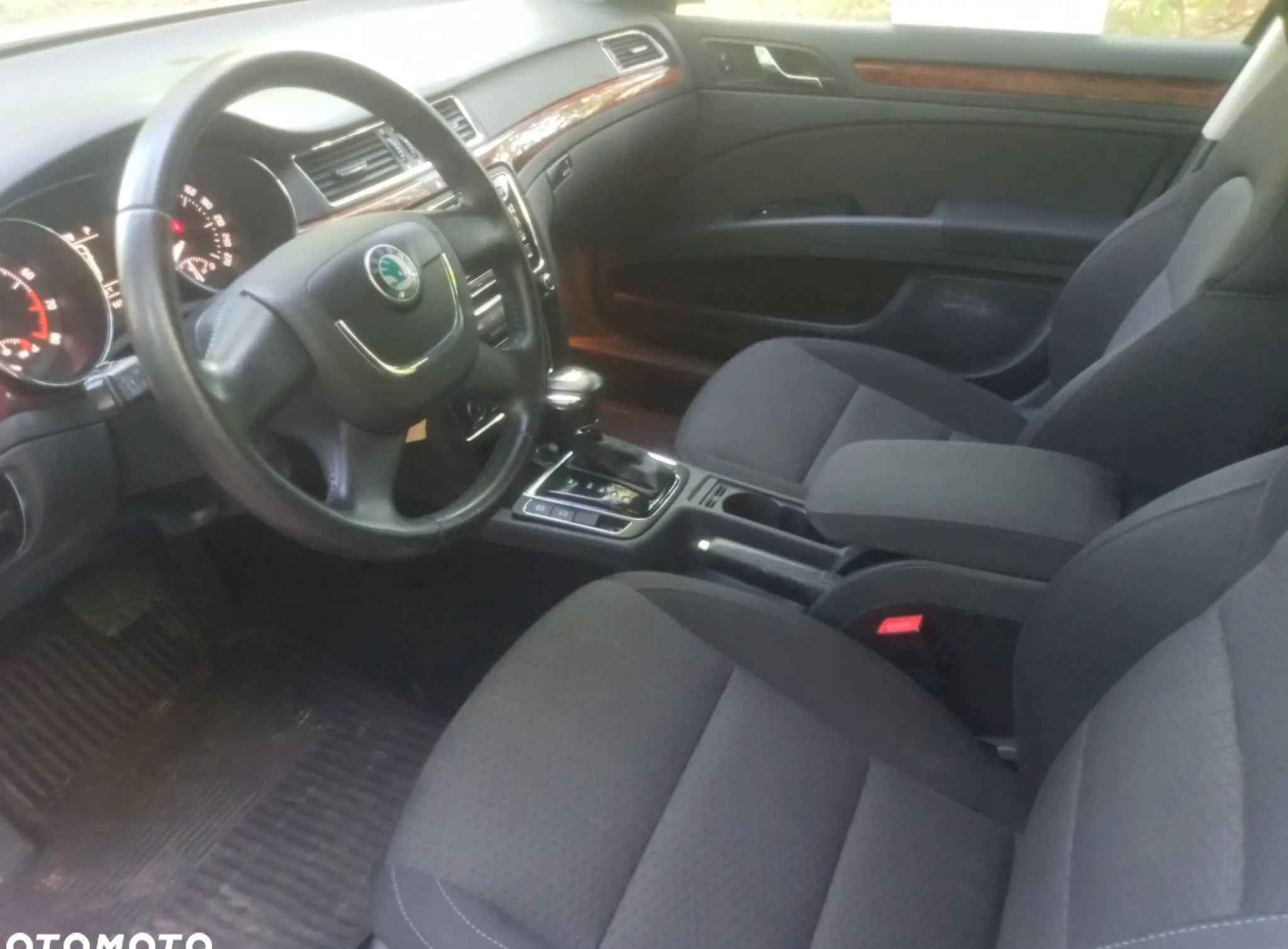 Skoda Superb cena 29900 przebieg: 223000, rok produkcji 2012 z Biały Bór małe 67